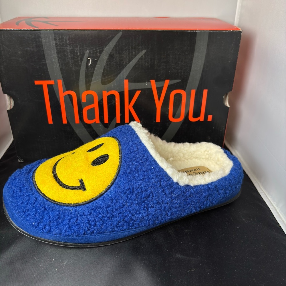 Deer Stags “Smiley” Slippers 10M | Indoor/Outdoor | Blue‎ & Yellow | New